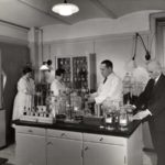 Arbejdet i laboratoriet, ca. 1920