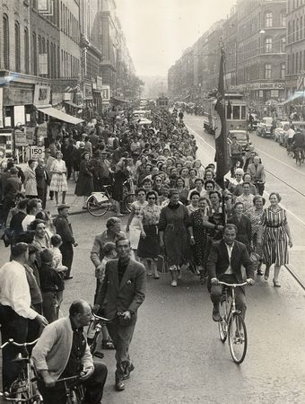 Kvindelige bryggeriarbejder demonstrerer, 1960