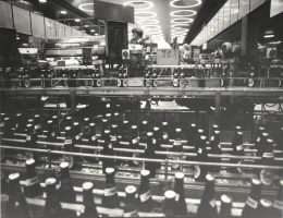 Flaskebånd 1983