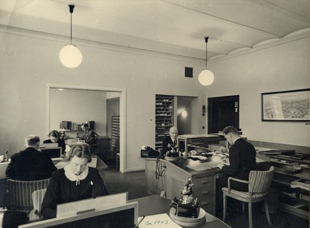 Lønningskontor, 1943