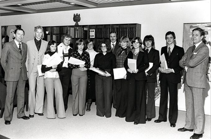 Kontorelever, 1977