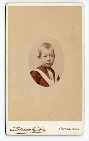 Alf Jacobsen, 1885